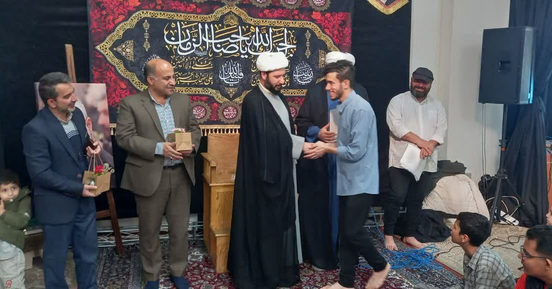 گزارش تصویری روز پایانی اعتکاف در مسجد امام هادی (ع) شهرک امید صفادشت