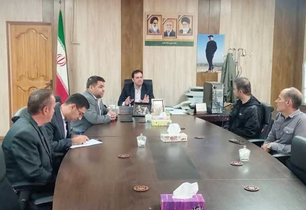 تشکیل جلسه تنظیم بازار صفادشت با هدف تشدید نظارت بر اصناف و حمایت از حقوق مصرفکنندگان